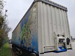 truck SD01 27 B06PN1 XA030JH 110309